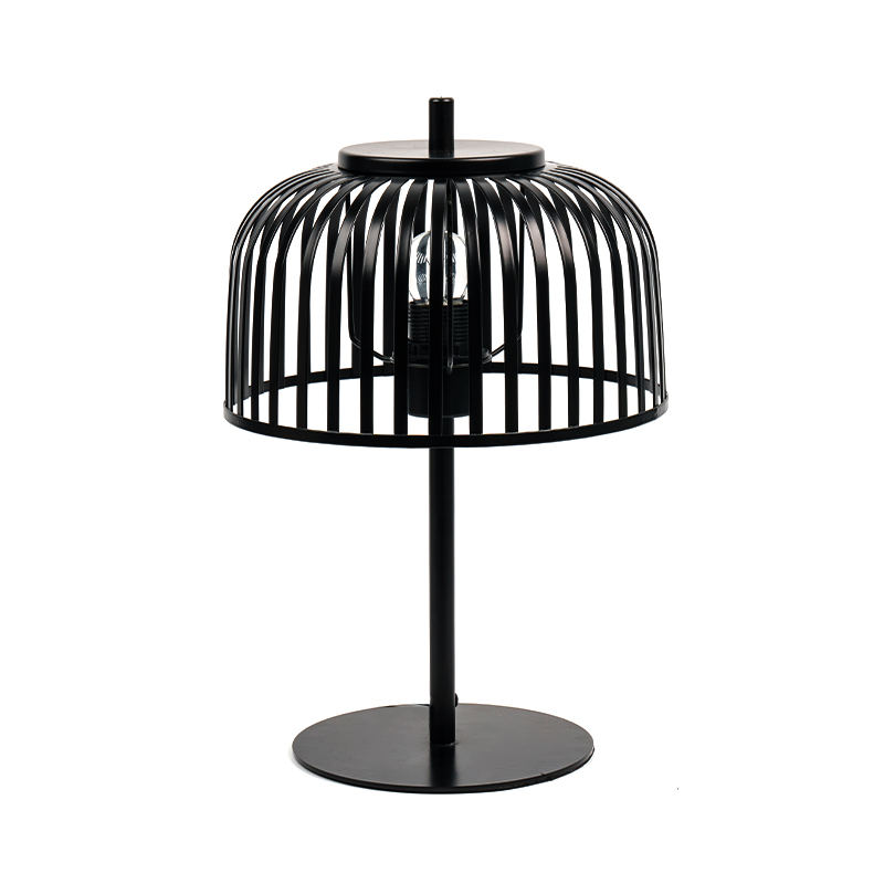 Nordisk jerndekorativ bordlampe