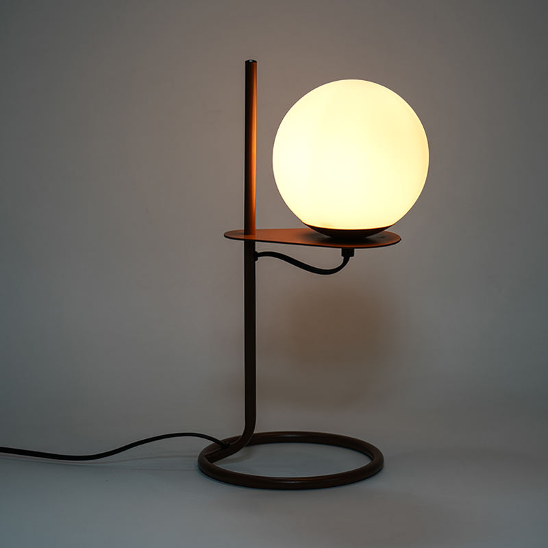 Enkel glasboldbord lampe
