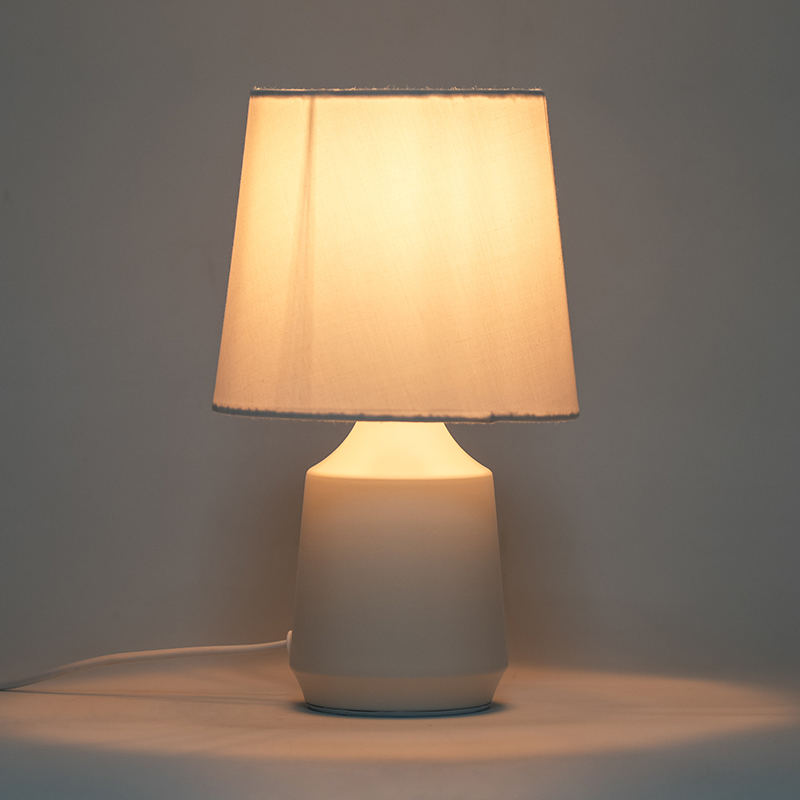 Metal enkel bordlampe