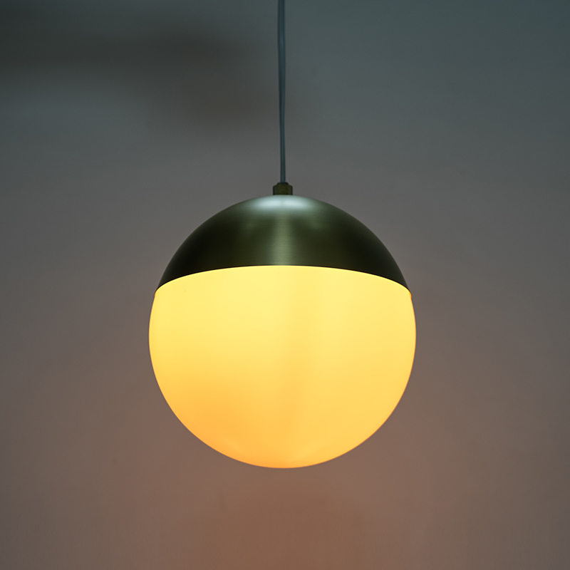 Enkel metalglas lysekrone